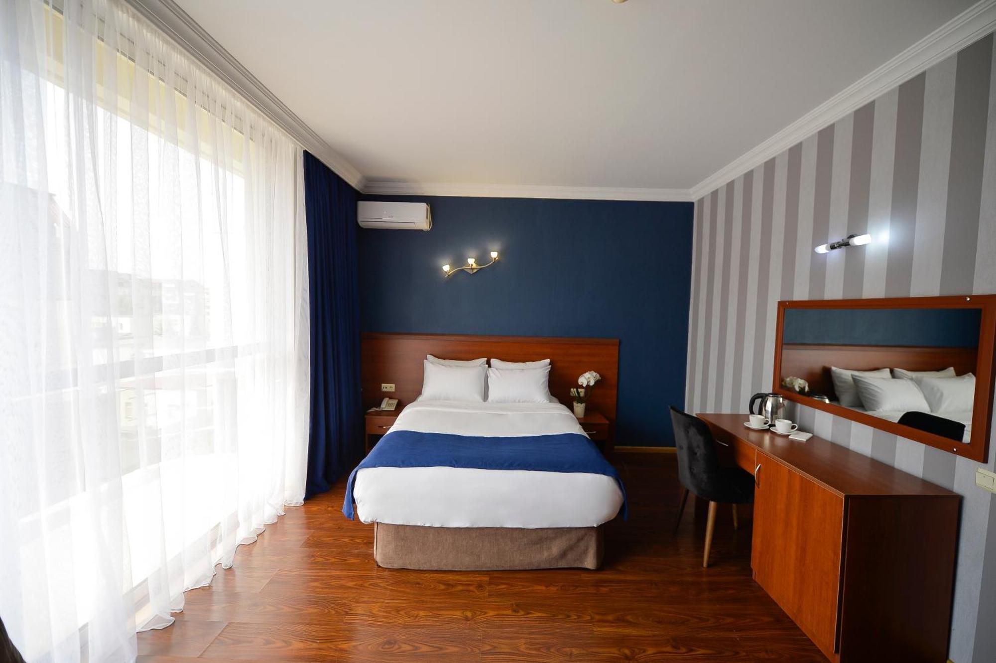 Aura Boutique Hotel Batumi Zimmer foto